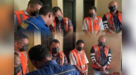 Para Tersangka Saat Digiring ke Tahanan. 