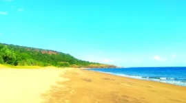 Panorama Indah Pantai Watu Weri di Lembor Selatan Manggarai Barat