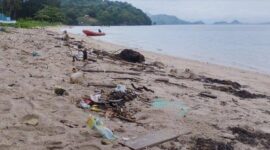 Pantai Pede di Labuan Bajo dan Masalah Sampah