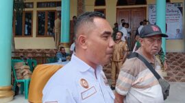 Kepala Desa Batu Cermin, Marianus Yono Jehanu.