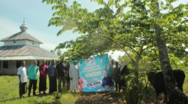 Anggota Dewan Perwakilan Rakyat (DPR RI) dari Fraksi NasDem, Julie Sutrisno Laiskodat, menyalurkan 15 ekor sapi kurban menjelang Hari Raya Idul Adha 1446 Hijriah.