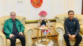 Ketua Dewan Pembina Pusat Studi Politik dan Keamanan (Puspolkam) Indonesia, Firman Jaya Daeli, bertemu Kajati NTT, Zeth Tadung Allo.