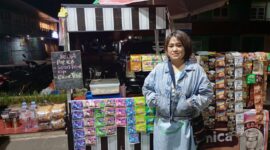 Maria Nova Supani, pemilik Kedai Momica.