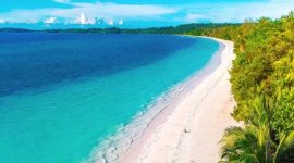 Menikmati Keindahan Pantai Pasir Panjang di Kawasan Golo Mori, Labuan Bajo