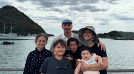 Liburan Keluarga Jesica Iskandar di Labuan Bajo: Harmonis dan Penuh Kebahagiaan