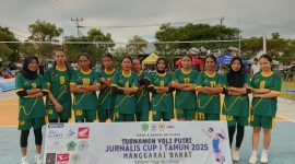 Tim voli putri Gelora Sano Nggoang