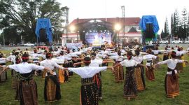 Festival Golo Curu 2025 Dibuka Meriah, Tapi Dihujani Kritik Soal Transparansi dan Strategi