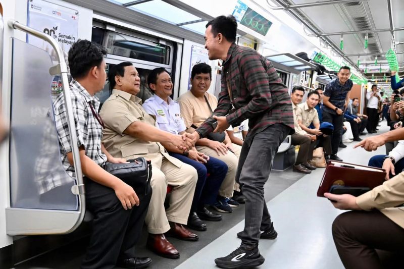 Presiden Prabowo Tambah 30 Rangkaian Baru KRL Jabodetabek: Transportasi Publik Adalah Hak Rakyat