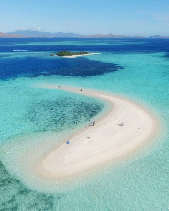 Taka Makassar: Pulau Pasir Ajaib yang Muncul dari Laut, Surga Tersembunyi di Labuan Bajo