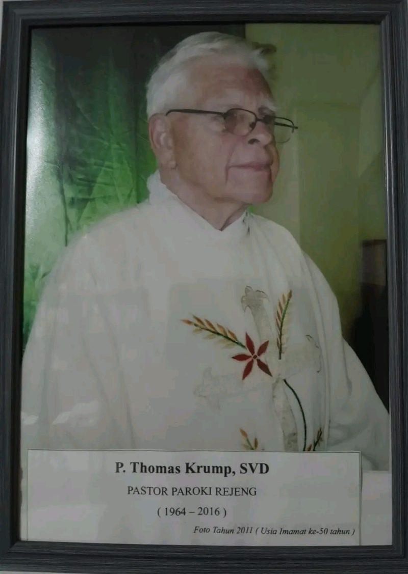 BREAKING NEWS: Umat Katolik Mangggarai Raya Berduka, Pastor Thomas Krump SVD Dikabarkan Meninggal Dunia