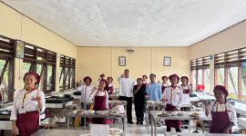 Dalam pelaksanaan UKK tersebut, delegasi Meruorah dipimpin oleh Gede Adi Yulyawan yang menjabat sebagai Executive Assistant Manager. Ia memiliki latar belakang sebagai mantan Executive Chef dan juga pemegang sertifikasi assessor audit HACCP.