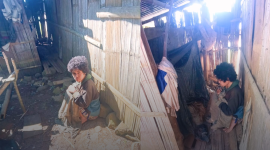 Kemiskinan Ekstrem di Manggarai Timur: Wanita Ini Lumpuh dan Tinggal di Kandang Selama 10 Tahun, Kini Butuh Bantuan Kita