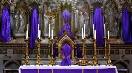 Ini Alasan Patung dan Salib di Gereja Ditutup Kain Ungu Saat Prapaskah, Ternyata Penuh Makna Mendalam