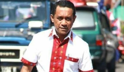 Heboh Oknum Guru Diduga Caci Maki di Medsos, Warga Surati Bupati Manggarai Hery Nabit